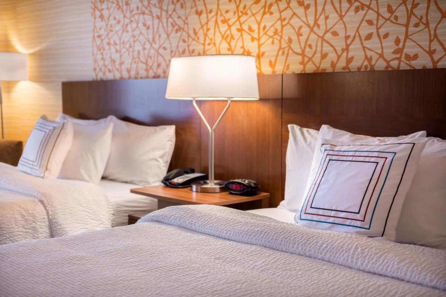 Fairfield Inn & Suites By Marriott Олийн Екстериор снимка