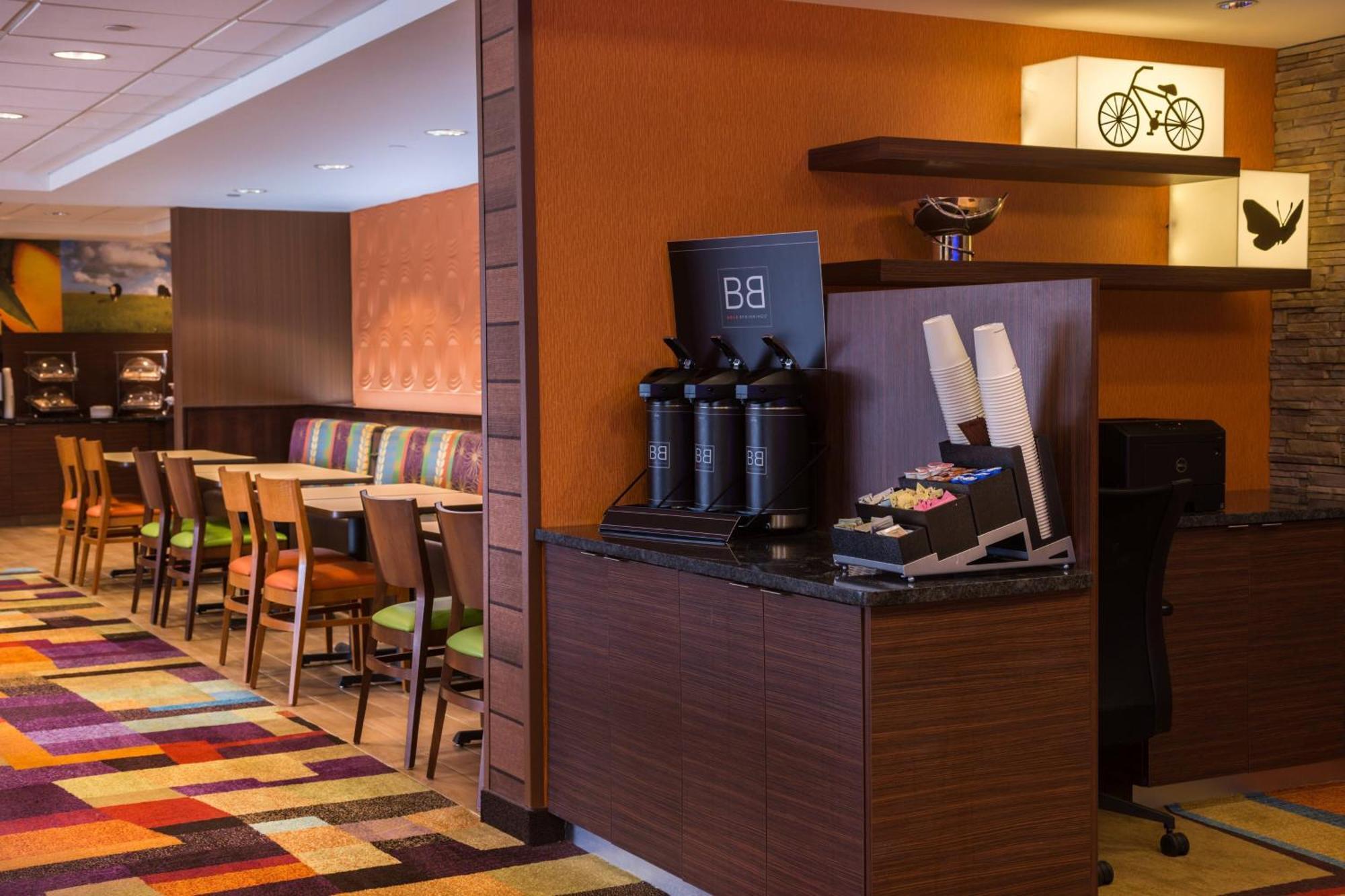 Fairfield Inn & Suites By Marriott Олийн Екстериор снимка