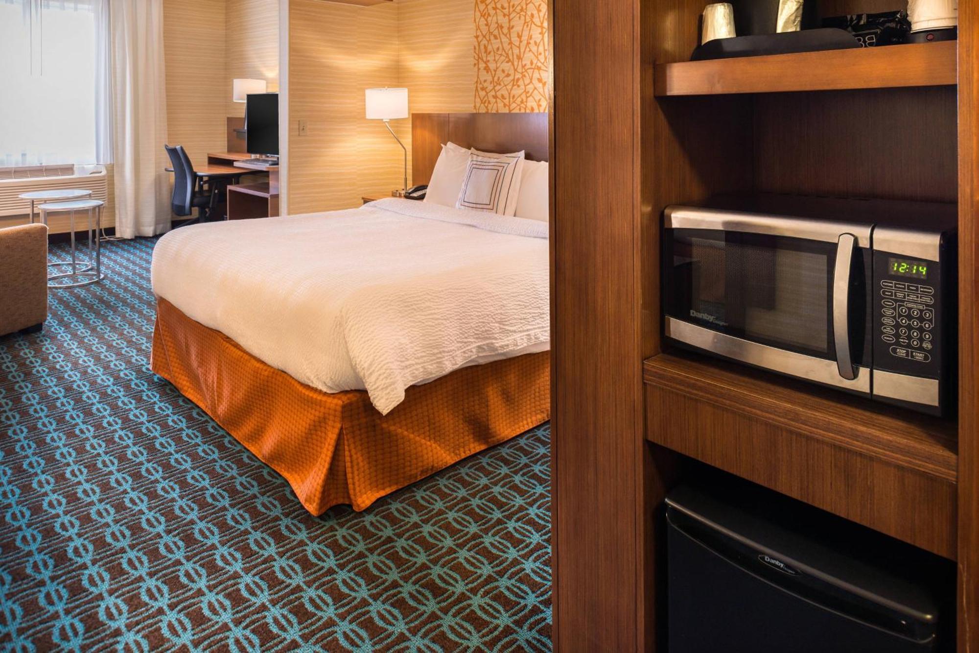 Fairfield Inn & Suites By Marriott Олийн Екстериор снимка