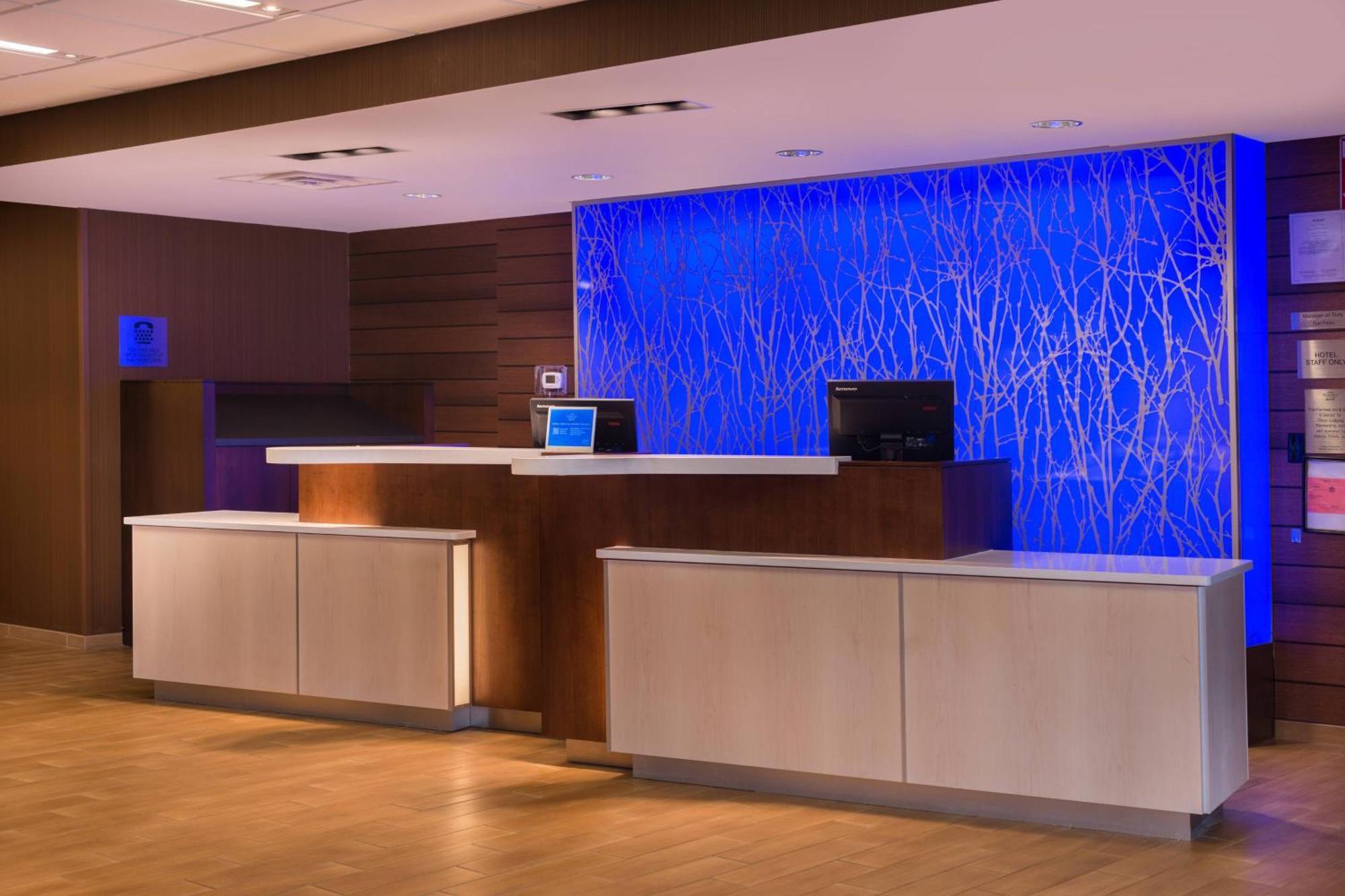 Fairfield Inn & Suites By Marriott Олийн Екстериор снимка