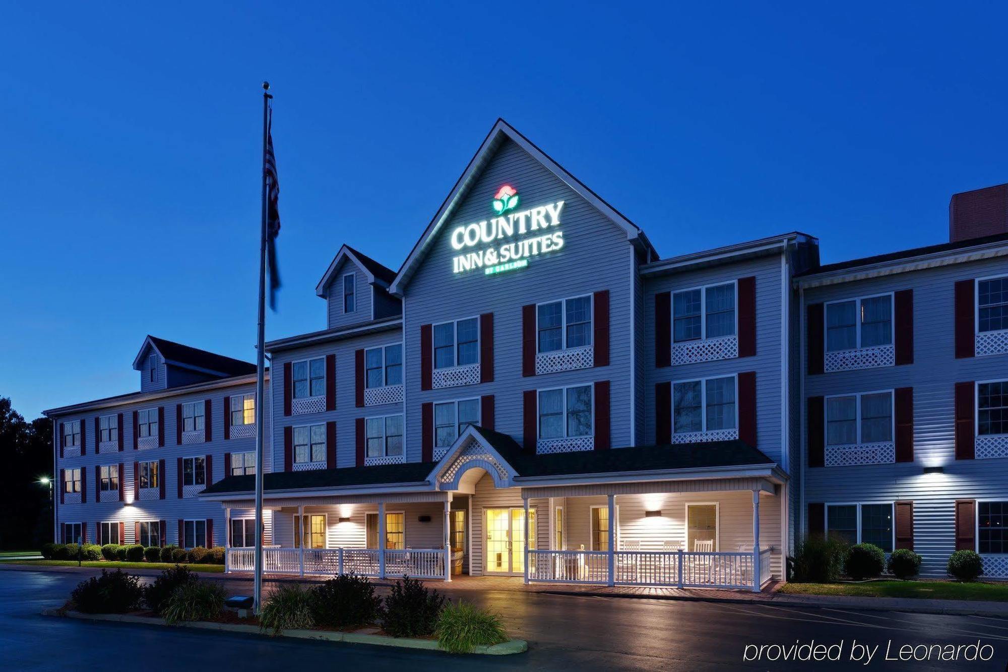Fairfield Inn & Suites By Marriott Олийн Екстериор снимка